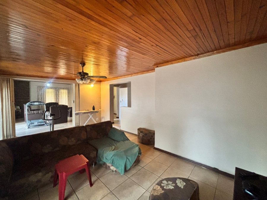 3 Bedroom Property for Sale in La Hoff North West